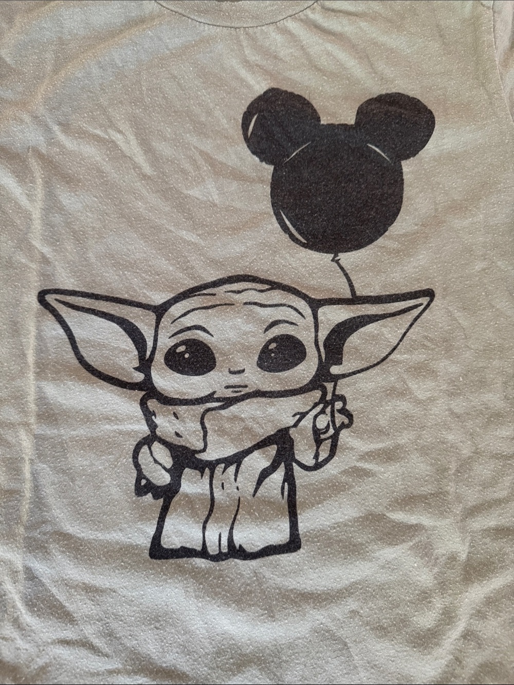 Grogu Disney tee - Picture 2 of 2